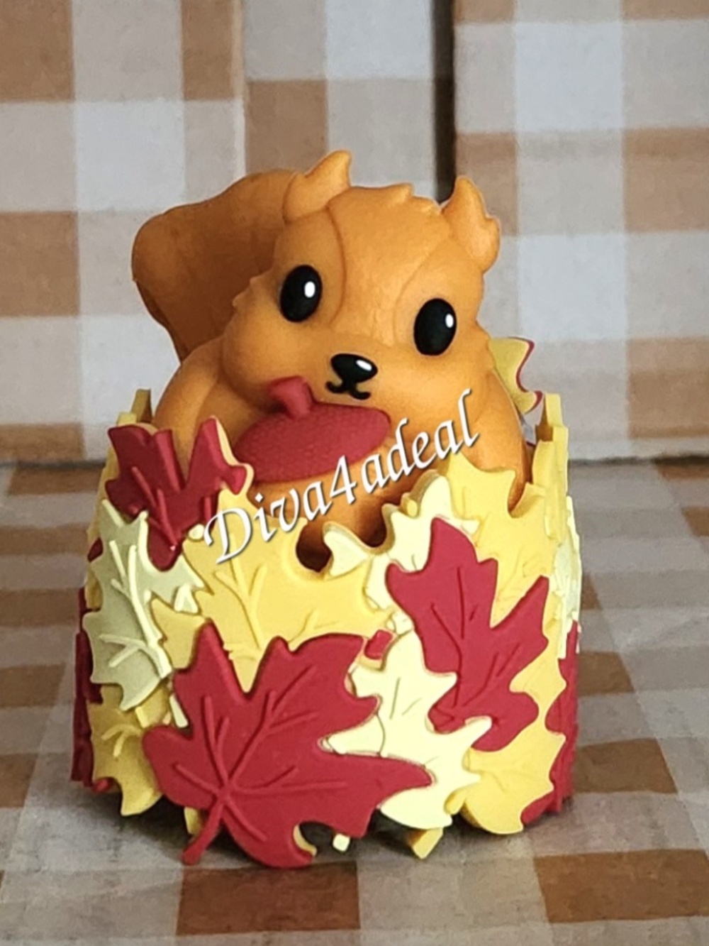 Bath & Body Works POP-UP SQUIRREL IN LEAVES Pocketbac Holder Keychain